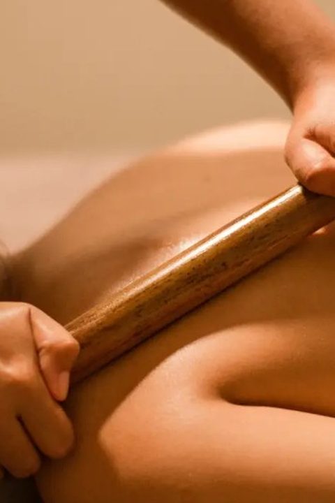 Massage aux Bambous Chauds